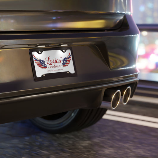 Matrícula personalizada - Matrícula con alas de bandera estadounidense "Lorjas Handmade" | Placa decorativa patriótica para coches, regalos y branding de pequeñas empresas